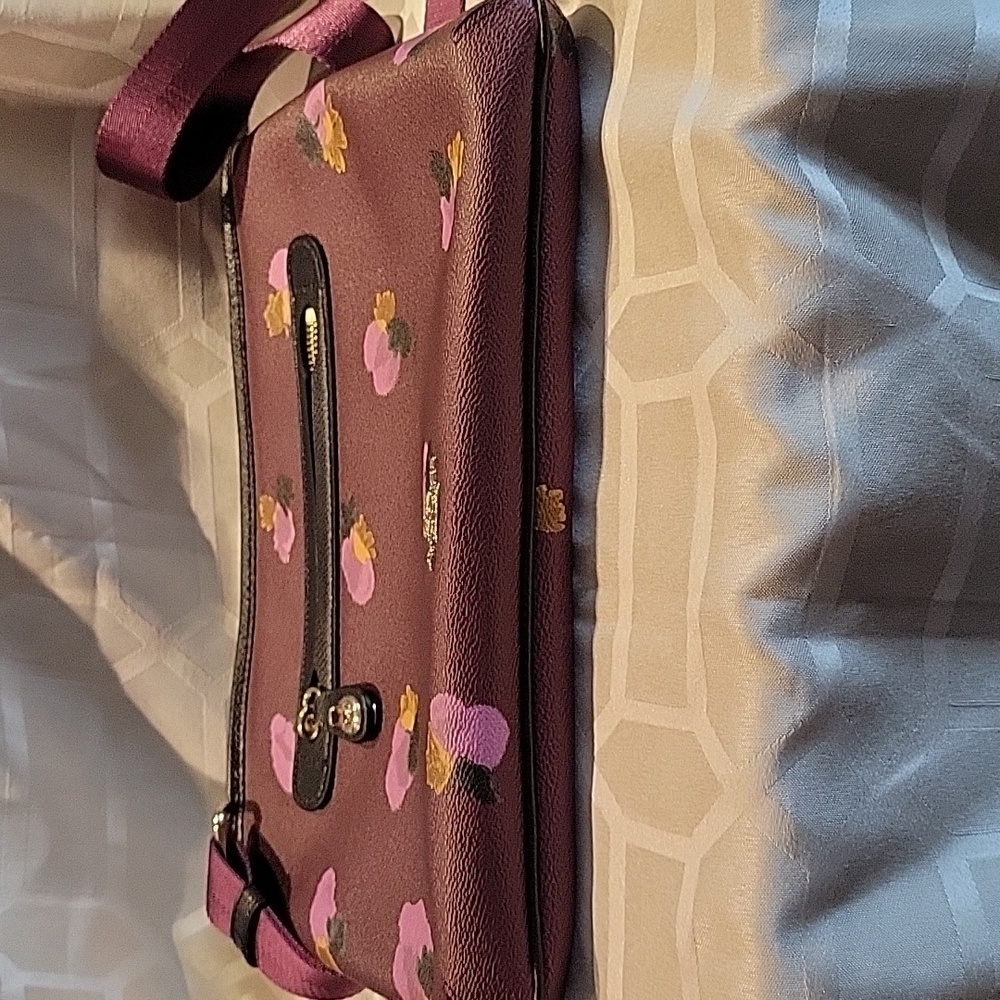 Coach "Taylor" purple plum floral crossbody bag - Picture 6 of 7